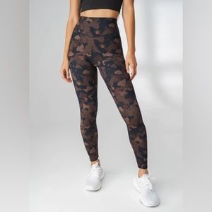 Balance Athletica (Vitality) Ascend Leggings base Camp Brown Camo